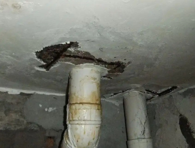 萨嘎卫生间漏水维修公司浅析萨嘎卫生间渗水维修的方法